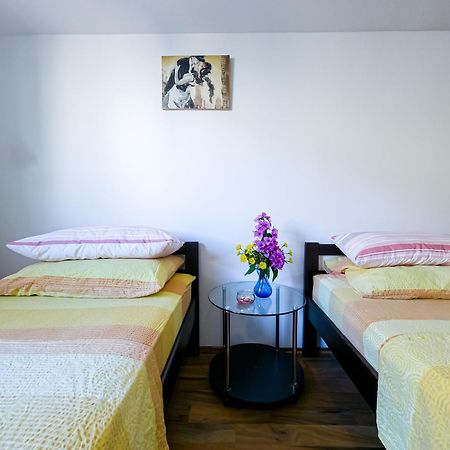 Apartments Mani Трогир Экстерьер фото